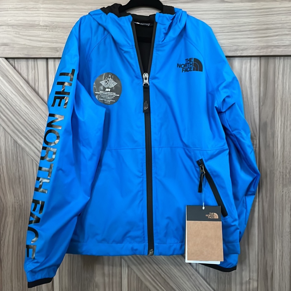 North Face NWT little boy’s size 6 blue Windy Crest hooded windbreaker jacket.